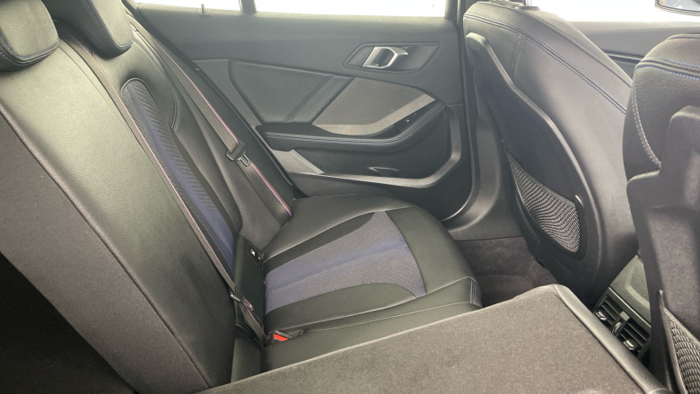 BMW 1 Series 118i M Sport 5dr Step Auto Petrol Hatchback